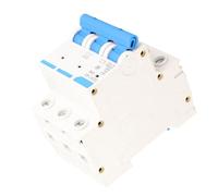 Protector de Circuito 3P, 400V 40A | Ignífugo, Resistente a la erosión, Adecuado para sistemas CC, Alta segmentación