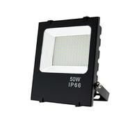 Proyector LED SMD 50W 110Lm/W color 3000K, ideal para iluminación exterior y eventos, proporcionando luz cálida y eficiente.
