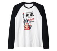 ¿Puede Alguien por Favor Poner a una Mujer a Cargo político Camiseta Manga Raglan