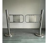 Puerta batiente manual de acero inoxidable duradero, apertura de 180°, ideal para supermercados y bibliotecas, entrada bidireccional, altura de 170 cm, seguridad y accesibilidad mejoradas