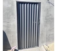 Puerta de granero plegable para patio, puerta corredera de metal duradero con cerradura, diseño de acordeón, fácil de instalar, uso en exteriores, 50 x 80 pulgadas