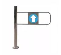 Puerta oscilante de acero inoxidable con mecanismo de bloqueo. Solución de acceso seguro para mercados, parques y zonas escénicas. Diseño duradero resistente a la intemperie para mayor seguridad