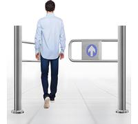 Puerta oscilante resistente con resorte para un paso seguro en almacenes y mercados, puerta de cierre automático