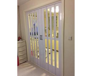 Puertas abatibles Puertas Dobles Plegables con Tiradores/ Cristal/ Tornillos, Puertas Bifold para Salón/ Ático/ Sótano/ Almacén, Puerta de Acordeón Interior para Separadores de Habitaciones(68x80in(17