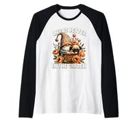 Pug Grandpa Life Is Better In The Garden Gnome For Pug Mom Camiseta Manga Raglan