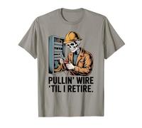 Pullin Wire Til I Retire Divertido Electricista jubilación diseño Camiseta