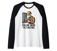 Pullin Wire Til I Retire Divertido Electricista jubilación diseño Camiseta Manga Raglan