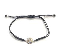 Pulsera Virgen de Covadonga en plata de ley y circonitas con macramé. La Virgen de Covadonga, conocida popularmente como La Santina, es la patrona de Asturias.