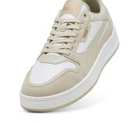 PUMA Court Classic Street SD, Zapatillas Unisex Adulto, White-Desert Dust Gold, 42.5 EU