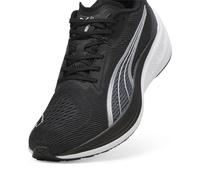 PUMA Darter Pro, Road Running Shoe Unisex Adulto, Black White, 40 EU