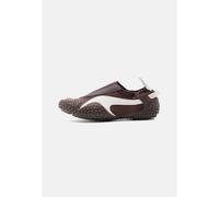 PUMA Zapatillas deportivas bajas 'Mostro Move Venus' chocolate / blanco 41-41,5 chocolate / blanco