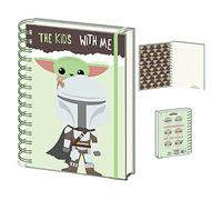 Pyramid International Cuaderno de Star Wars (The Mandalorian 'The Kid's With Me' Design) Wiro A5 bloc de escritura y diario, regalos de Star Wars para hombres, mujeres y niños, mercancía oficial