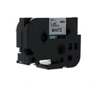 Q-Nomic TZe-252 cinta 24mm texto rojo sobre blanco (8M)