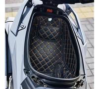 QASULER Protector de maletero trasero cuero PU for motocicleta, for asiento, almohadilla tipo cubo, for KYMCO, for accesorios AK550 Revestimiento del maletero trasero de la motocicleta