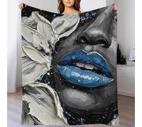 QBIREX Retrato monocromático con pintura de labios azules, cálida y extrasuave, bonita manta adecuada para todas las estaciones, manta masiva para abuela, regalos cómodos de 50 x 60 pulgadas (127 x