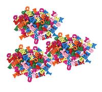 Qcwwy Botones de letras de madera coloridos, 300 botones de madera para costura, álbumes de recortes, suministros decorativos para ropa, uso de pegamento para pegarlos en puertas y otros lugares de