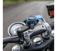 QUAD LOCK Soporte de Teléfono para Manillar de Moto con Amortiguador de Vibraciones y Funda mag para iPhone 17 Air