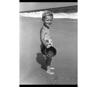 QUEM SOMOS QUANDO NOS TORNAMOS ALGUEM: "EU PASSEI A VIDA INTEIRA TENTANDO ENTENDER EM QUE MOMENTO COMECEİ A PEDİR PERMISSÃO PARA EXİSTÍR."