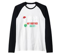 Querido Santa, Disfraz de Navidad de mi Hermano lo Hizo Divertido para Hermanos Camiseta Manga Raglan