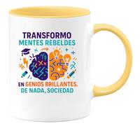 quotedazur - Taza Divertida Transformo mentes rebeldes en genios brillantes. De nada, sociedad - Regalo Regalo profesor, escuela, gracias Para Hombre