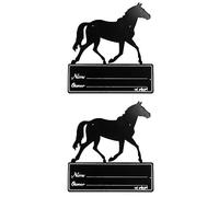QWORK Placa de nombre para puesto de caballo, paquete de 2 placas de acero resistente para caballos personalizados, protección UV para todo tipo de clima, color negro