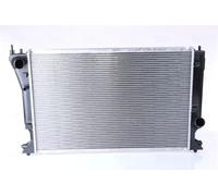 Radiador de agua Aletas refrigeración soldadas 64695 NISSENS para TOYOTA AVENSIS