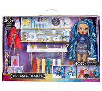 RAINBOW HIGH Dream & Design Fashion Studio Playset - Juego de Diseño de Moda con la Muñeca Skyler Bradshaw Azul y Kit de Moda Fácil sin Costuras - Ideal para Niños de 4 a 12 Años y Coleccionistas