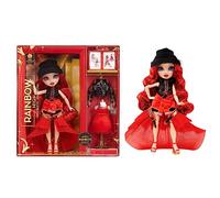 RAINBOW HIGH Muñeca Fantastic Fashion - Ruby Anderson - Muñeca de Moda roja de 28cm y Set de Juegos con 2 Conjuntos y Accesorios de Moda - para niños y niñas de 4 a 12 años