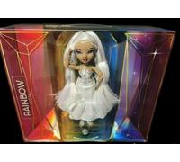 RAINBOW HIGH Holiday Edición de Colección 2022 Muñeca de Moda - Roxie Grand - con Pelo Multicolor, Vestido con Diamantes y Accesorios para muñecas - Edad: 6+ años