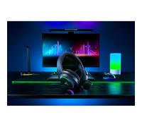 Razer Barracuda X Chroma - Auriculares inalámbricos para Juegos multiplataforma con 6 Zonas Chroma RGB (SmartSwitch Hyperspeed y Bluetooth, Altavoces de 40mm, micrófono Desmontable) Negro
