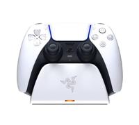 Razer Quick Charging Stand - Base de carga rápida para mando inalámbrico de PS5 (Diseño de Base Curva, Combina con tu Mando de PS5, Desplazamiento con una sola mano) Blanco