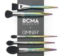 RCMA Makeup x Omnia - Juego de 5 brochas profesionales, fibras sintéticas, mango acrílico iridiscente, para polvos faciales, cutis y base