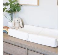 Regalo Baby Basics - Cambiador infantil, marca galardonada, parte inferior adhesiva de agarre de seguridad, color blanco