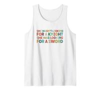Regalo de fantasía para el Día Internacional de la Mujer con She Wasn't Looking For Knight Strong Camiseta sin Mangas