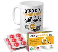 Regalo Pack Original para Amigos, Pareja, Familia, Oficina, cumpleaños. | Taza Divertida “Fingiendo que se lo que hago” 350 ml + 12 Caramelos de broma en blister Sin Azúcar con sabor cereza.