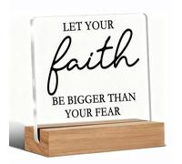 Regalos cristianos para mujeres Let Your Faith Be Bigger Than Your Fear - Letrero acrílico con soporte de madera para escritorio de oficina, estante de mesa, escritura bíblica inspiradora, placa