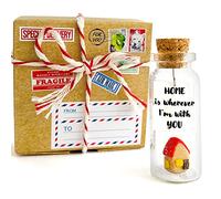 Regalos de inauguración de la casa - Botella decorativa con pequeña casa - Nueva idea de regalo para el hogar, nuevas aventuras nuevos recuerdos regalos de calentamiento de casa (en caja de artesanía con clase, Home is where you I'm with You)