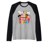 Regreso a la Escuela, La enseñanza es una Obra de Heart Teacher 2025 Camiseta Manga Raglan