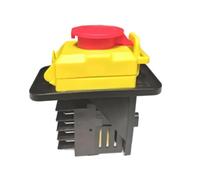 REIUAFWYGV 1 interruptor electromagnético JD3 de 230/400 V y 16/12 A, con botón pulsador de parada de emergencia.