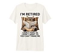 Retired Cat Reading Newspaper Funny Retirement Cat Mom Dad Camiseta Premium