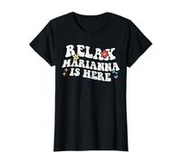 Retro Groovy Relax Marianna está aquí Divertido Nombre del Día de la Madre Camiseta
