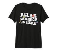 Retro Groovy Relax Shannon Is Here Divertido Nombre del Día de la Madre Camiseta Premium