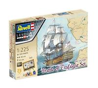 Revell Maqueta de Barco 1: 225, Regalo Set Battle of Trafalgar En Escala 1: 225, Niveles 4, réplica exacta con Muchos Detalles, Barco HMS Victory, con Base de Accesorios y póster, 05767