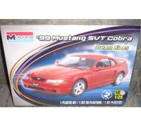 Revell Monograma 1:24 Escala 1999 Mustang SVT Cobra Car