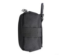 Riñonera de cuero diseñada para golfistas que buscan una opción de transporte refinada con diseño práctico y características confiables de uso diario