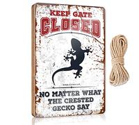 RLVH Decoración colgante para porche al aire libre, con texto en inglés "Keep Gate Closed No Matter What The Crested Gecko Ding", letrero de madera divertido para pared, decoración hippie (15 x 28 cm)