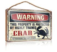 RLVH Letrero de madera para puerta delantera, con texto en inglés "Warning This Property Is Protected By A Highly Trained Crab" (15 x 28 cm)