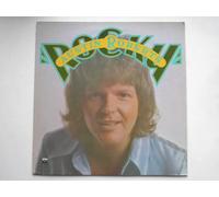 Roberts, Austin Rocky LP Private Stock PS5000 EX/EX 1975 US pressing. Tracks: Rocky, Why Can't She See Me, I Can See Love, Children Of The Rain, Is There Somethin' Goin' On, You Got The Power, Andrea, You're A Beautiful Place To Be, Walk Your Kisses, Just To Make You Mine, Fool