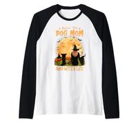 Rocking The Dog Mom Witch Long Haired Chihuahua Halloween Camiseta Manga Raglan