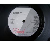 Rocky Sharpe & The Replays - Rocky Sharpe & The Replays - Shout! Shout! (Knock Yourself Out). / Hey! Hey! Good Lookin' - [7"]